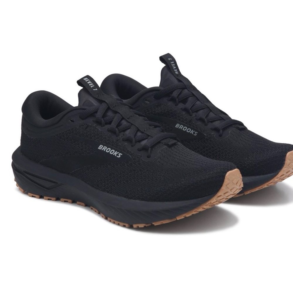 Brooks Women’s Revel 7